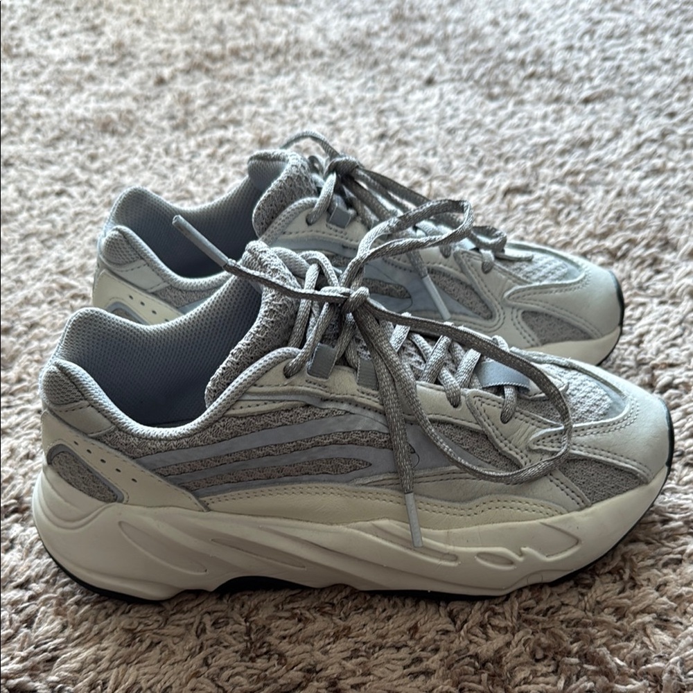 Adidas Yeezy Boost 700 V2 Static White